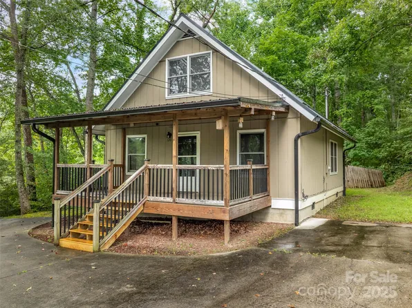 120 Wolf Pen Cove Rd, Brevard, NC 28712