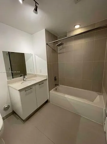 3250 NE 1st Ave #517 — Photo 9
