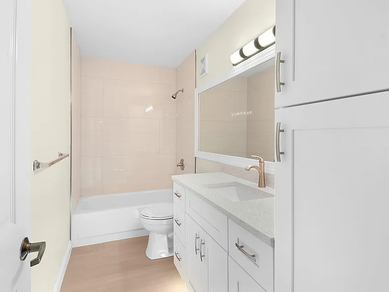 2442 SW Danbury Ln — Photo 22