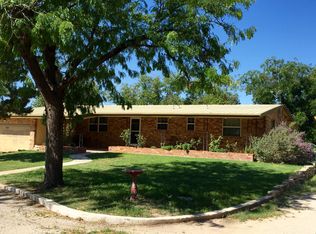 1813 Sandy Ln, Carlsbad, NM 88220