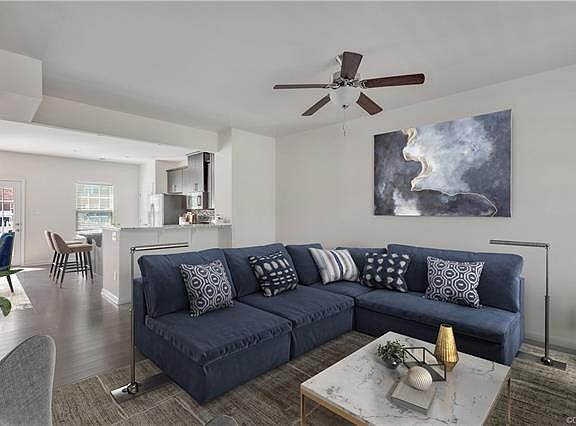 3rd image of 11307 Sadler Walk Ln