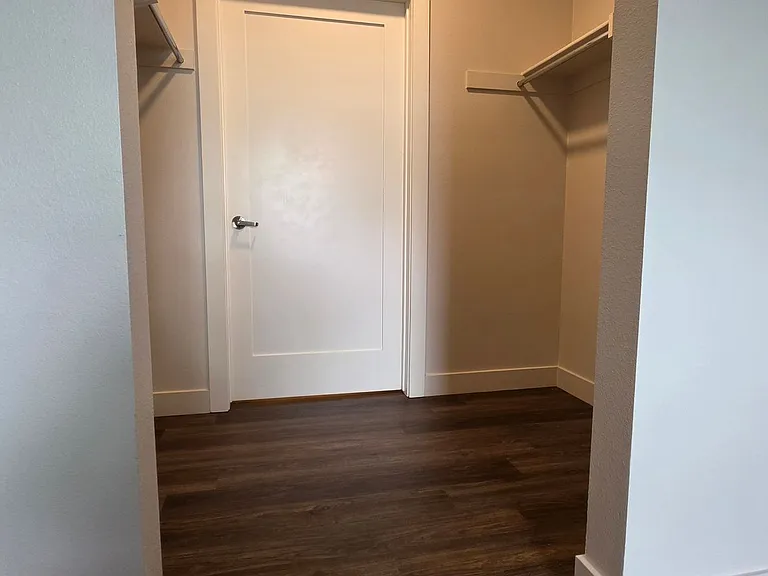 NV Lofts — Photo 47