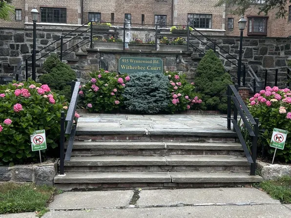 915 Wynnewood Road #A3, Pelham, NY 10803