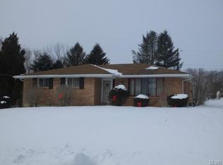 105 2nd Ave, Walnutport, PA 18088