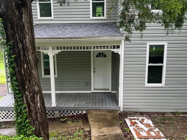 1034 Shades Ln, Cumberland, MD 21502