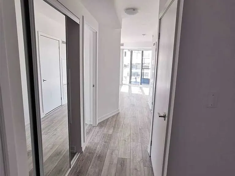 159 Wellesley St E #608 — Photo 14