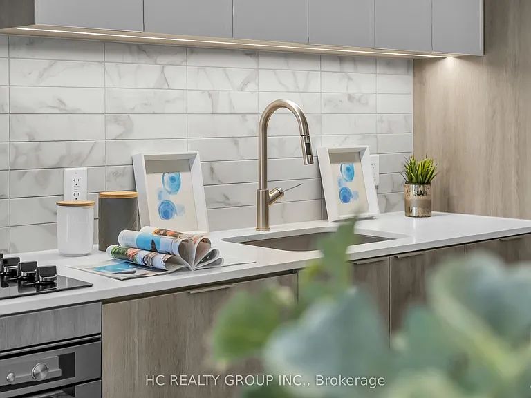 2020 Bathurst St #603 — Photo 15