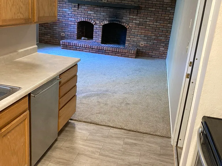1213 Skyline Dr — Photo 5