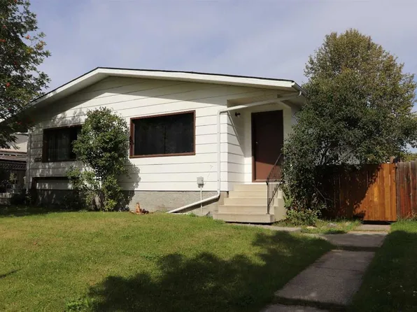 5706 W Haven Dr, Edson, AB T7E 1J6
