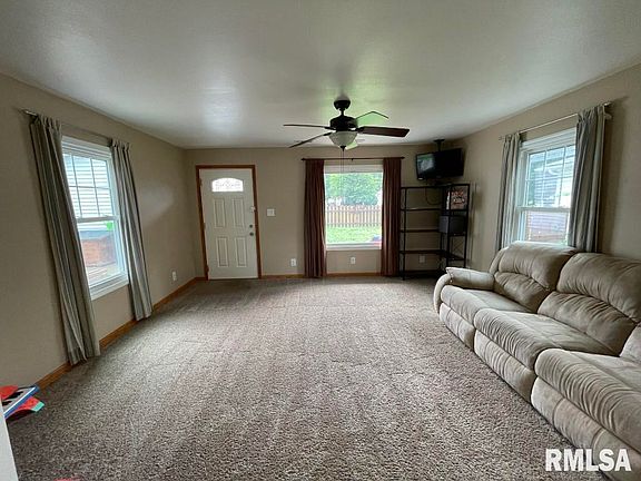 3rd image of 2512 W Laura Ave