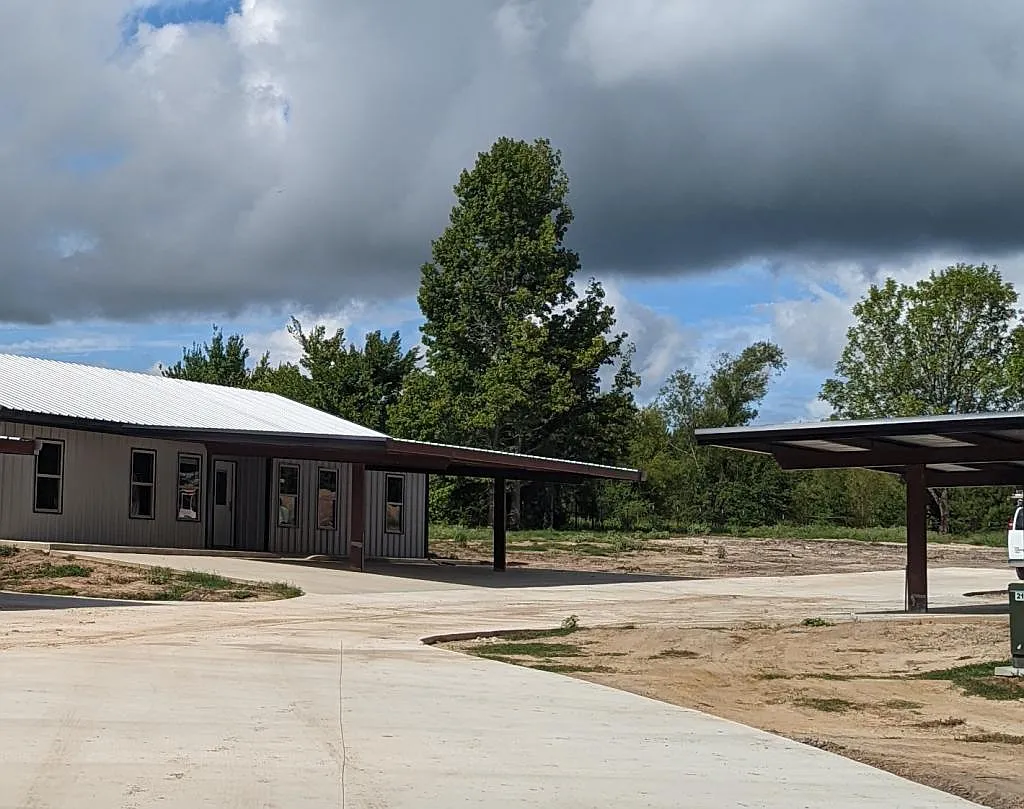 Building Photo - 7900 State Highway 19 N #B