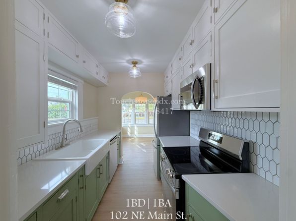 102 NE Main St #219