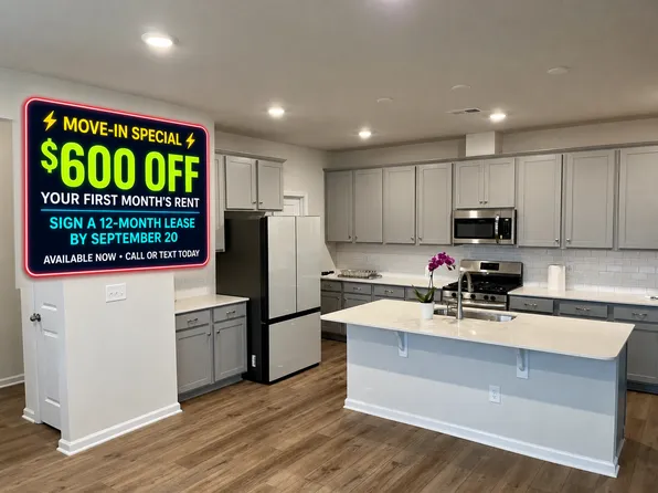 15623 Country House St, Charlotte, NC 28273
