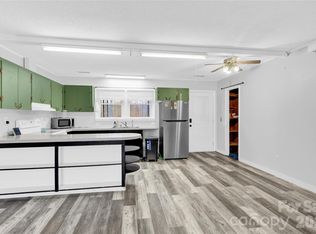 6716 Navajo Trl, Sherrills Ford, NC 28673