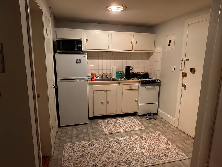 14 Keswick St #1 — Photo 4