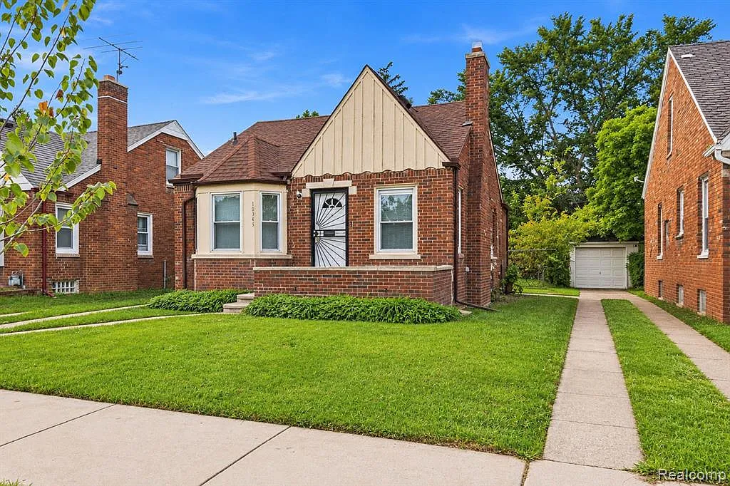 2 bed, 1.0 bath, 1046 sqft, $1,299 — Photo 3