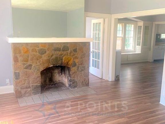 2nd image of 2827 Avondale Ave #1