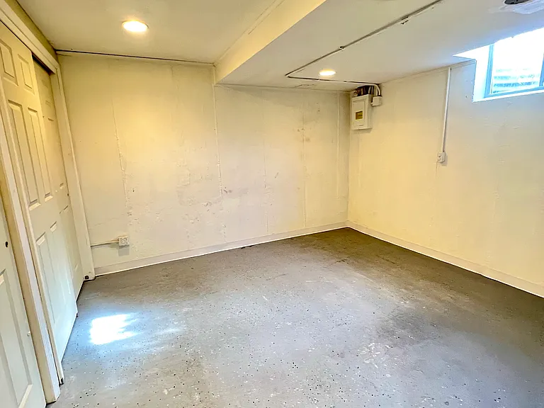 1725 Happ Rd — Photo 17