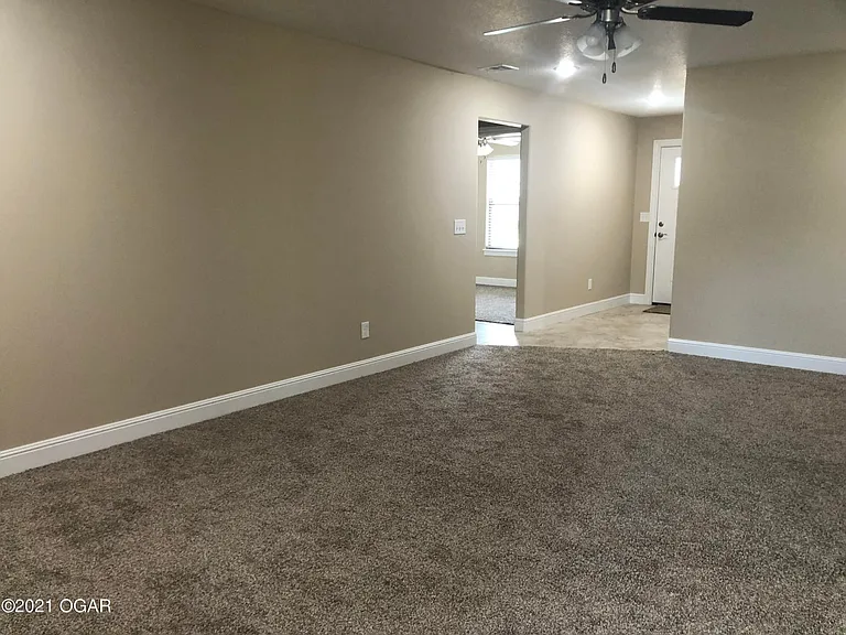 2511 Murphy Ave — Photo 12
