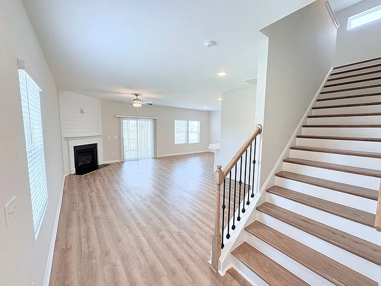 101 Brown Cir — Photo 6