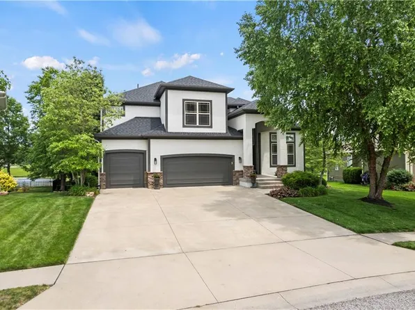 11010 W 163rd Ter, Overland Park, KS 66221