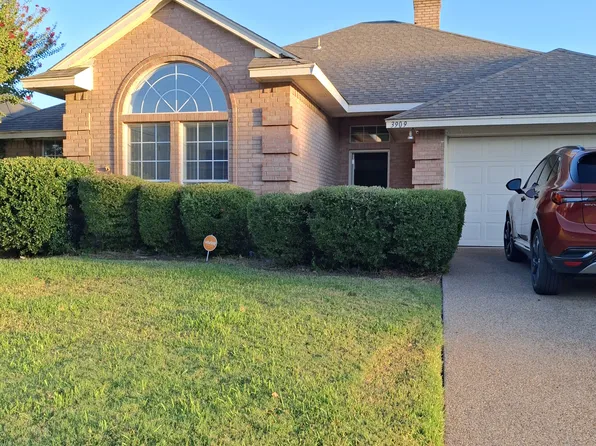 3909 Brookway Dr, Fort Worth, TX 76123