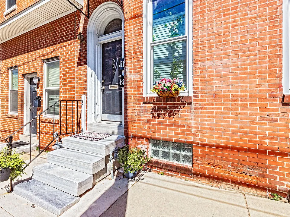603 W 4th St