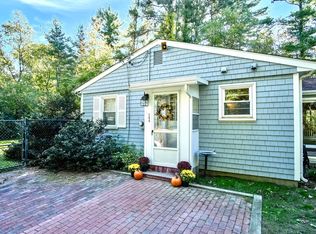 306 Holmes St, Halifax, MA 02338