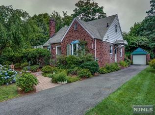 674 Martin Ave, Oradell, NJ 07649