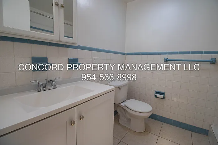1855 Adams St #29 — Photo 6
