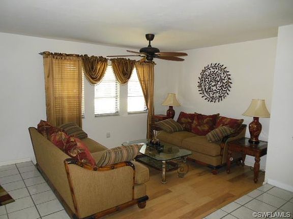 3rd image of 4412 SW 5th Ave