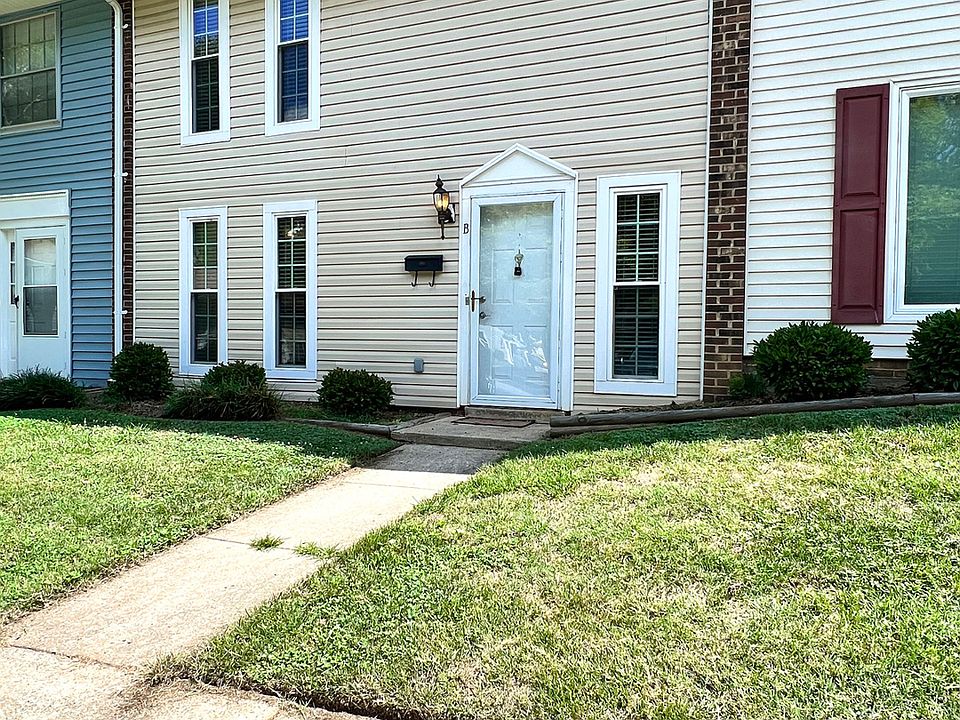 1st image of 303 E Montcastle Dr Unit B