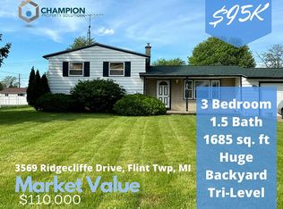 3567 Ridgecliffe Dr, Flint, MI 48532
