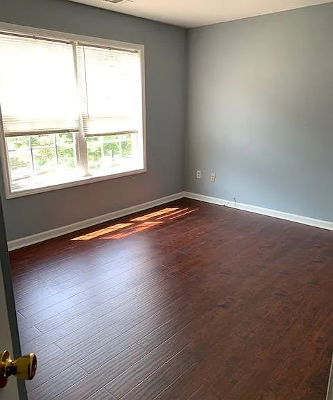 Fourth bed room