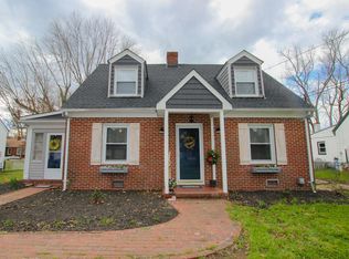 114 Main St, Reedville, VA 22539