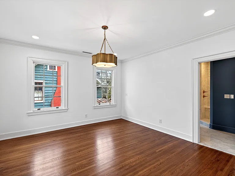 1313 College Pl — Photo 17