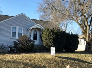 1326 W Main St, Mascoutah, IL