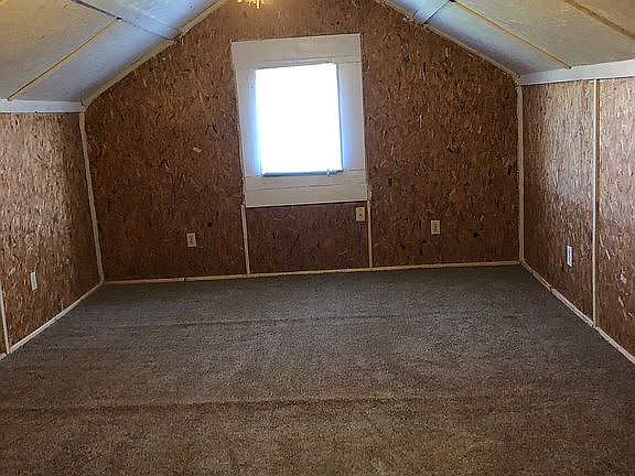 3rd bedroom upstairs 