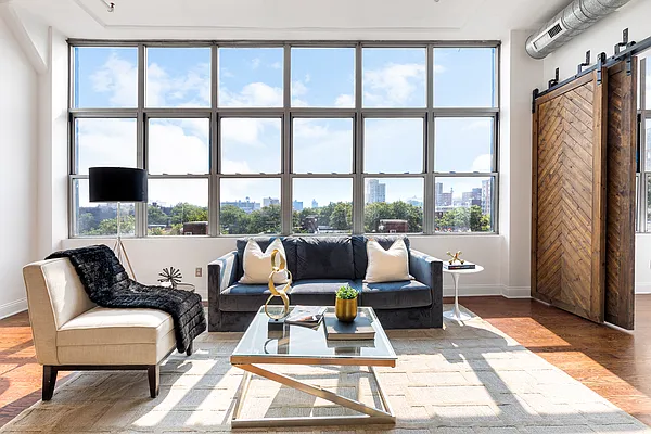 Sold by Compass | media 1