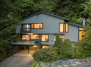 2086 Rivergrove Pl, North Vancouver, BC V7H 2L4