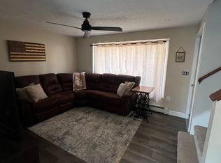 27 Kienia Rd #A, Hudson, NH 03051