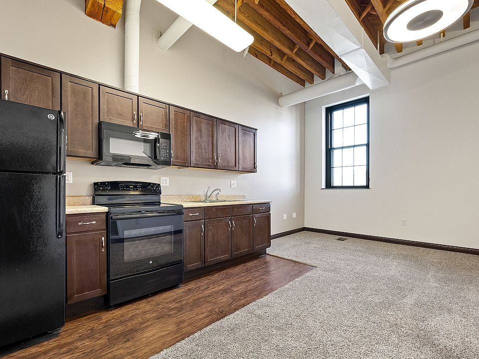 1st image of 605 G Ave NW #117