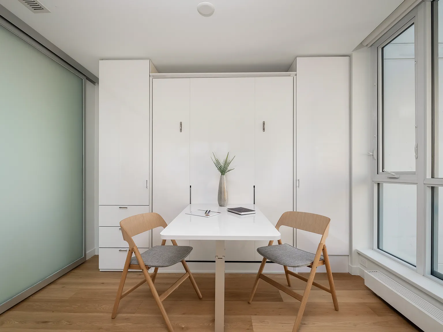 1188 Bidwell Street Vancouver — Photo 4