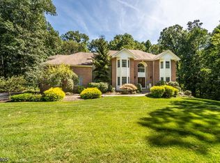 3 Jared Dr, Randolph, NJ 07945