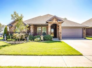 1659 Potomac Dr, Burleson, TX 76028