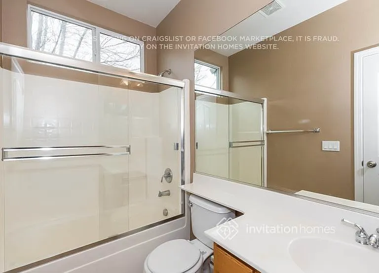 1764 Dover Cir — Photo 15
