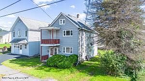 2nd image of 180 Boulevard Ave