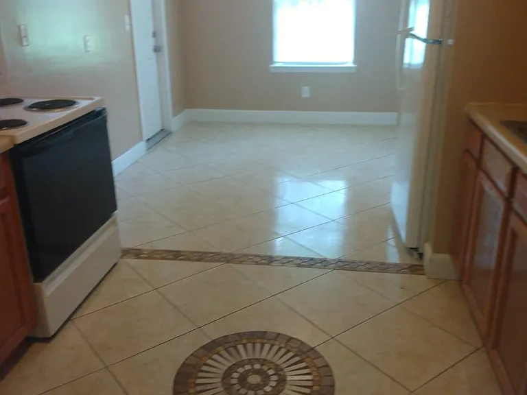 1249 Woodruff Ave — Photo 19