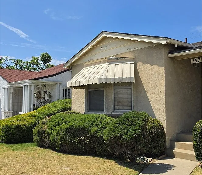 787 W Markland Dr — Photo 3