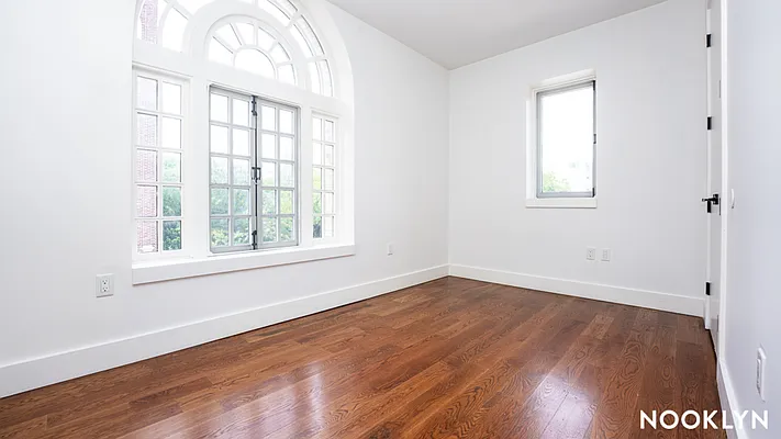 Rented by Nooklyn NYC LLC | media 6